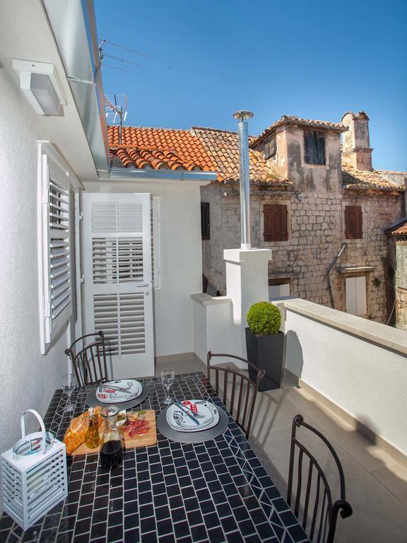 Apartment Heart Of Trogir Exterior foto